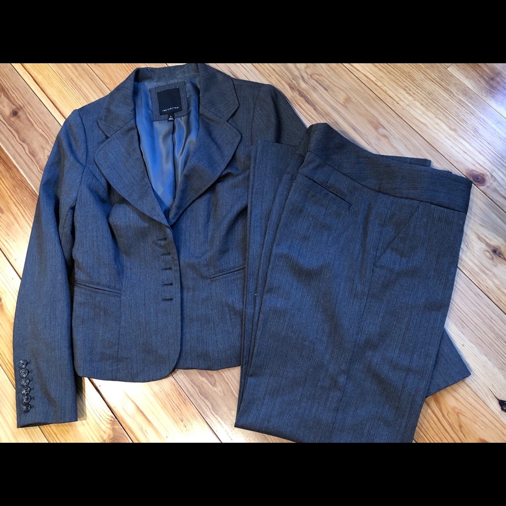 Suit set